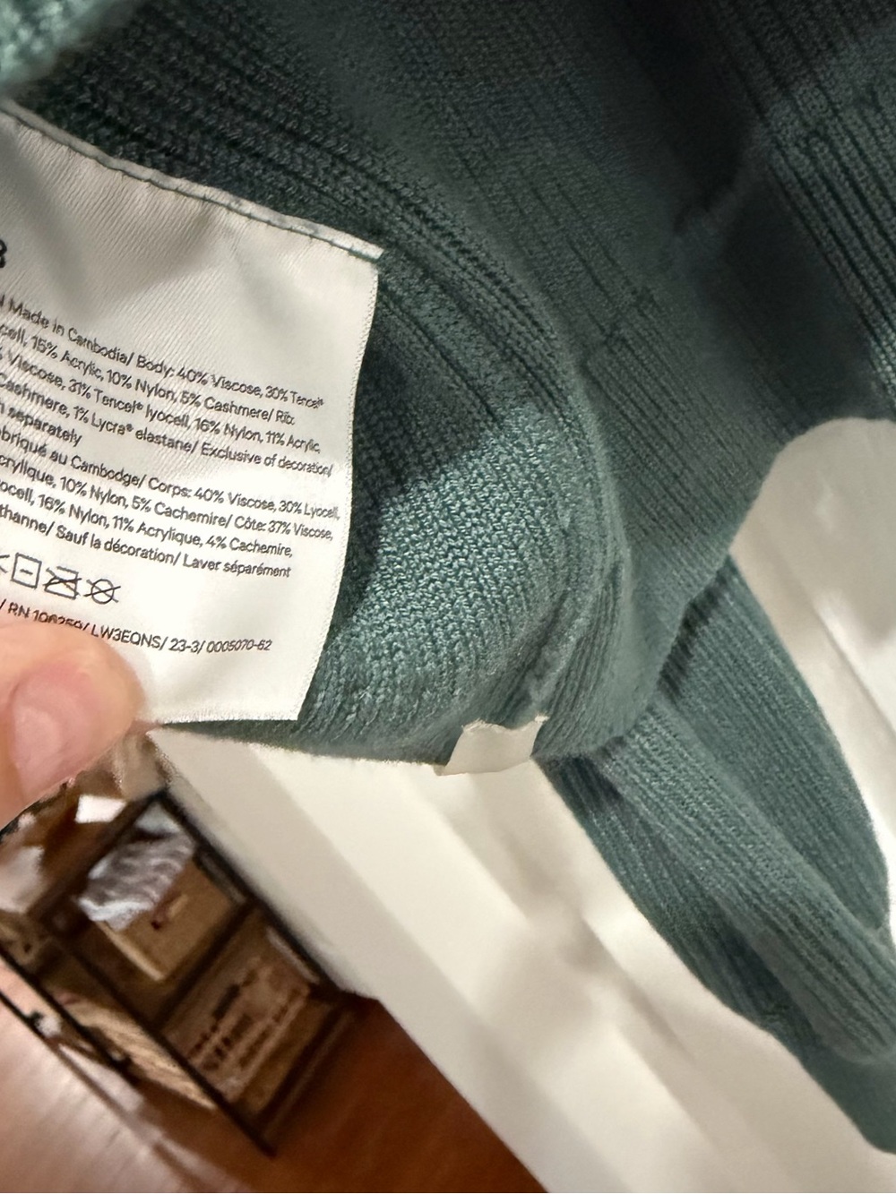 lululemon athletica Dark Green Ribbed Cropped Sweater - Picture 2 of 3